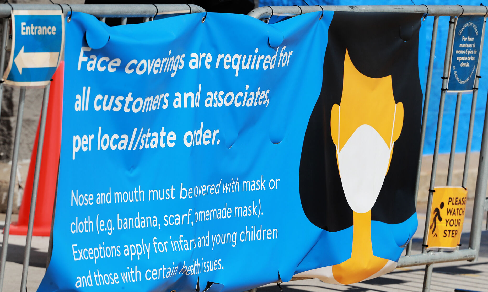 072120_MasksRequired002_bjs.JPG